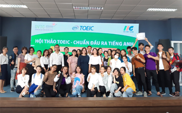 “TOEIC – Secret to impress employers” Exciting Orientation Seminar for Danang’s students