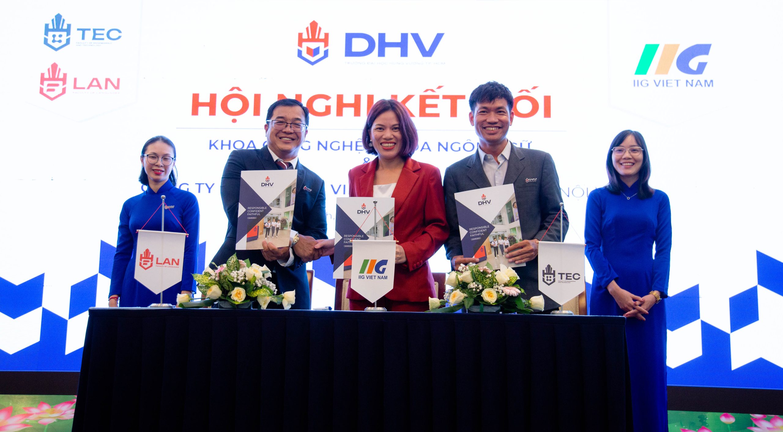 Trường Đại học Hùng Vương TP.HCM ký kết hợp tác với IIG Việt Nam trong việc nâng cao chất lượng đào tạo tiếng Anh và tin học theo chuẩn quốc tế