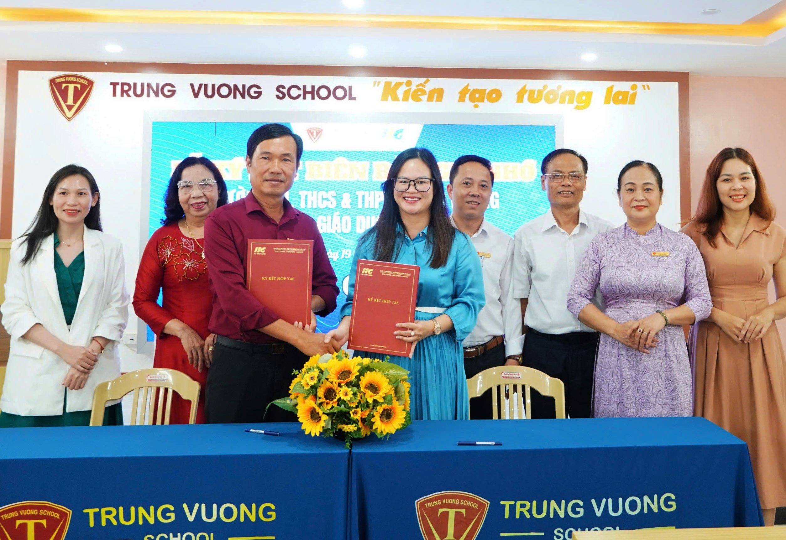 Trường phổ thông đầu tiên tại Quảng Trị triển khai chương trình Tin học quốc tế IC3 Spark, IC3 và MOS cho học sinh