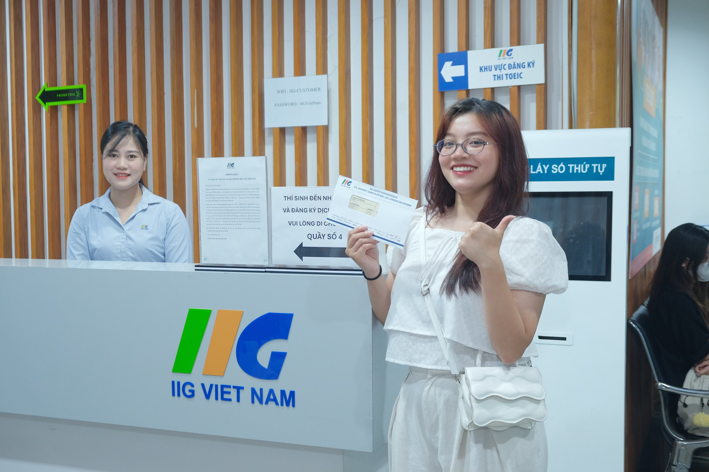 Bỏ túi chứng chỉ TOEIC trước 18 tuổi: Trend học xịn dành cho ai biết tính xa
