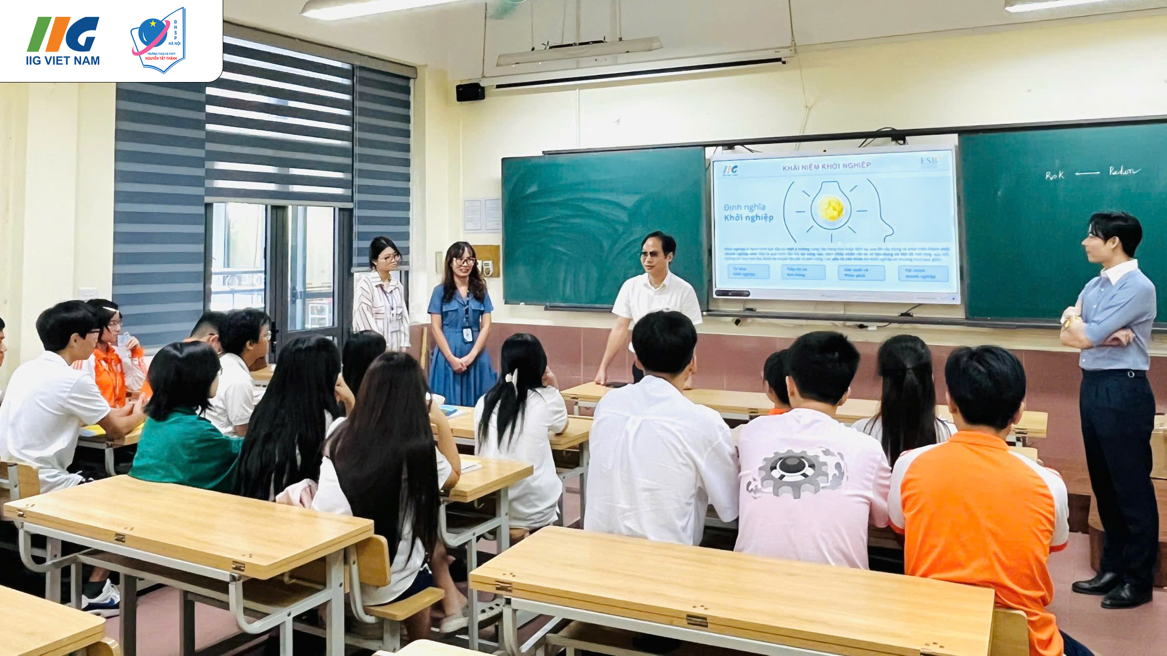 Học sinh Trường THCS & THPT Nguyễn Tất Thành hào hứng với Chương trình Khởi nghiệp Kinh doanh chuẩn quốc tế ESB cùng IIG Việt Nam