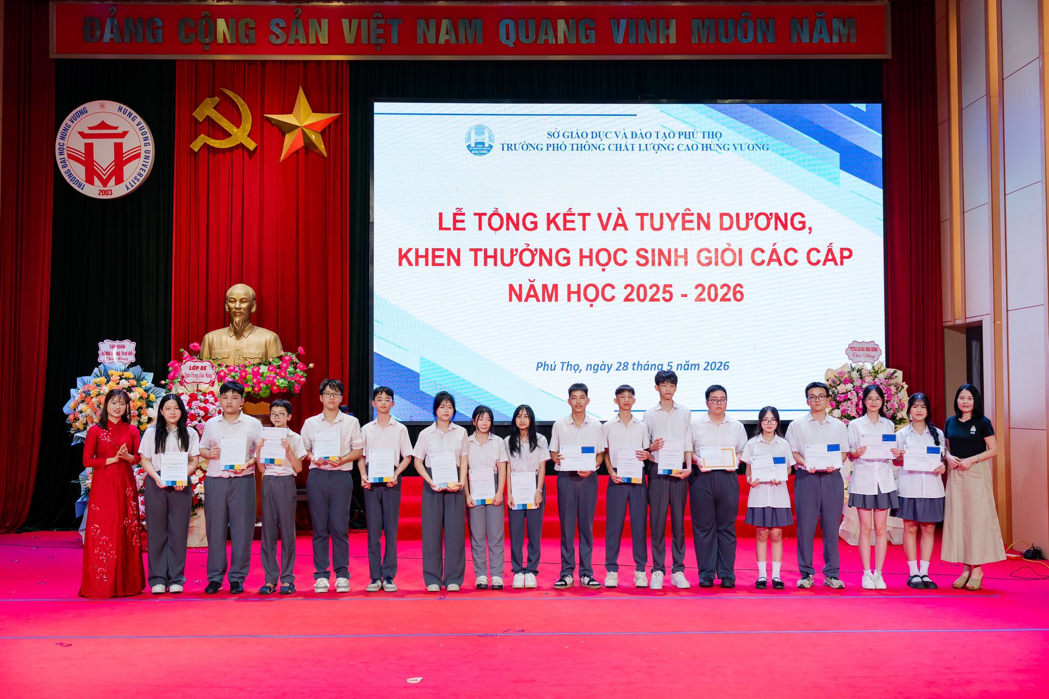IIG Việt Nam đồng hành cùng nhà trường ghi nhận những thành tích tiêu biểu trong năm học 2025 – 2026